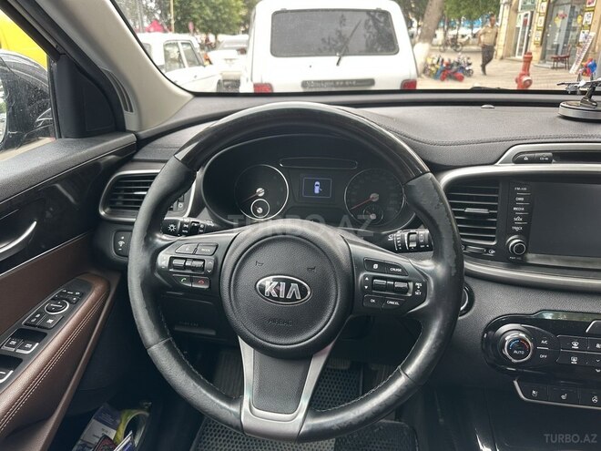 Kia Sorento 2016, 194,000 km - 2.0 l - Qazax