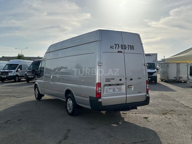 Ford Transit-3
