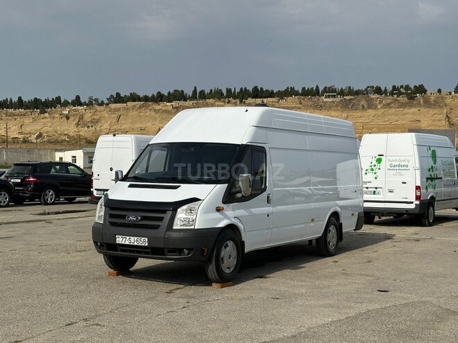 Ford Transit-1