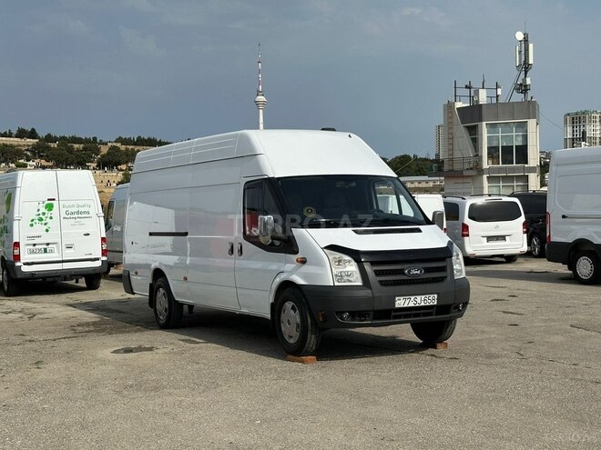 Ford Transit-2