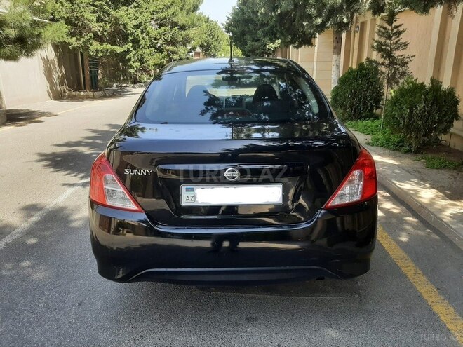 Nissan Sunny-7