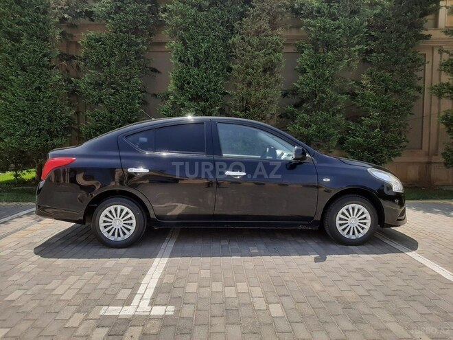 Nissan Sunny-8