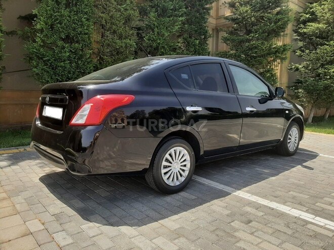 Nissan Sunny-9