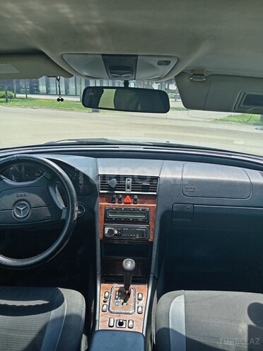 Mercedes C 200 1999, 451,500 km - 2.0 л - Bakı
