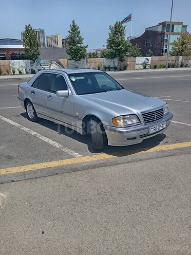 Mercedes C 200 1999, 451,500 km - 2.0 л - Bakı