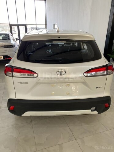 Toyota Corolla Cross 2025, 0 km - 2.0 л - Bakı
