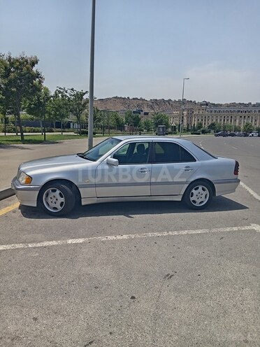 Mercedes C 200 1999, 451,500 km - 2.0 л - Bakı