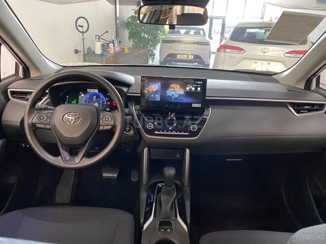 Toyota Corolla Cross 2025, 0 km - 2.0 л - Bakı