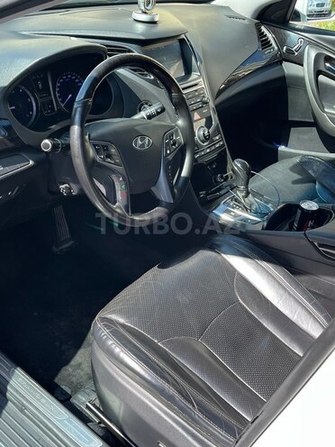 Hyundai Grandeur 2015, 245,000 km - 2.2 л - Bakı