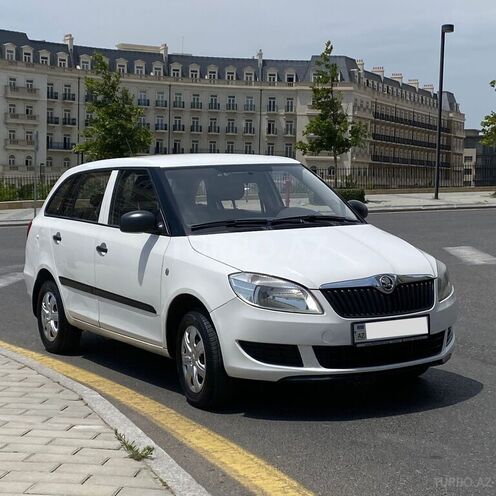 Skoda Fabia 2013, 140,000 km - 1.2 l - Bakı