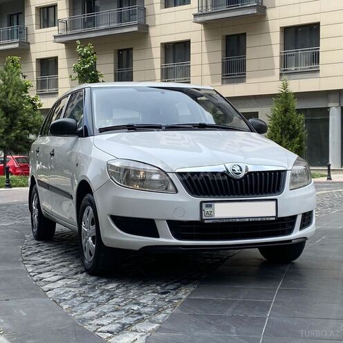 Skoda Fabia 2013, 140,000 km - 1.2 l - Bakı