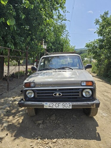 LADA (VAZ) Niva 1990, 90,000 km - 1.6 л - Yardımlı