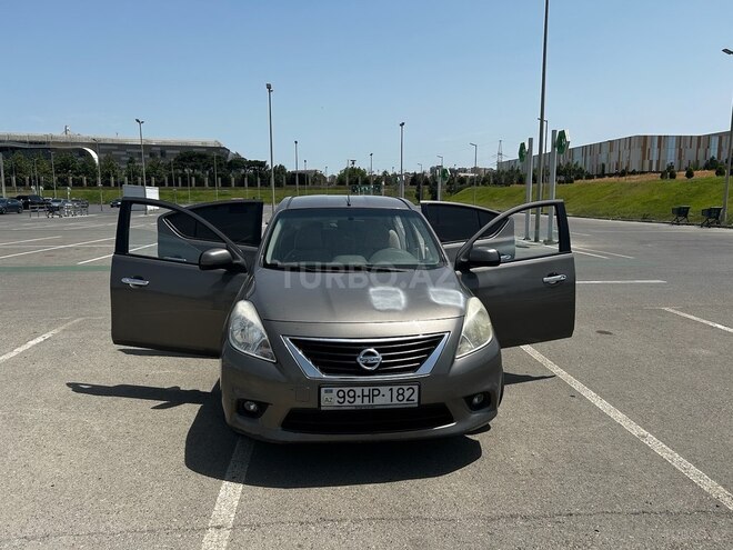 Nissan Sunny 2014, 224,000 km - 1.5 л - Bakı