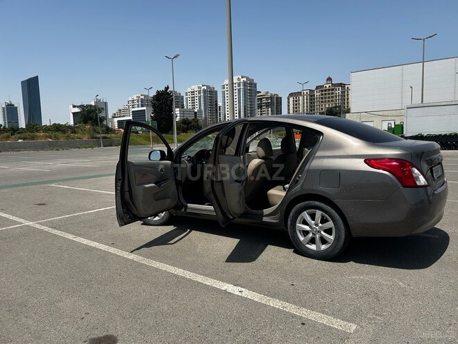 Nissan Sunny 2014, 224,000 km - 1.5 л - Bakı