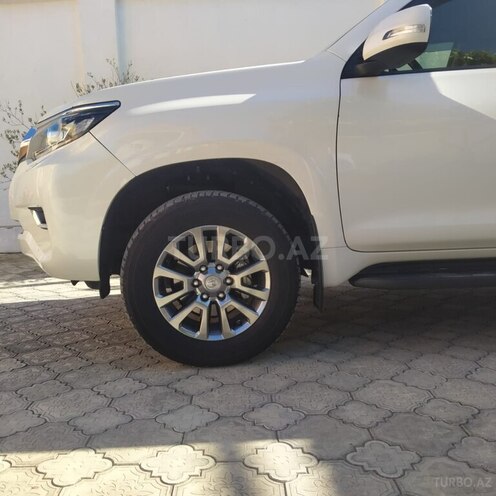 Toyota Land Cruiser Prado 2018, 97,900 km - 2.7 l - Bakı