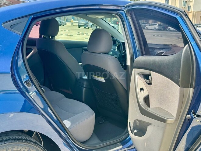 Hyundai Elantra 2015, 78,000 km - 1.8 l - Bakı