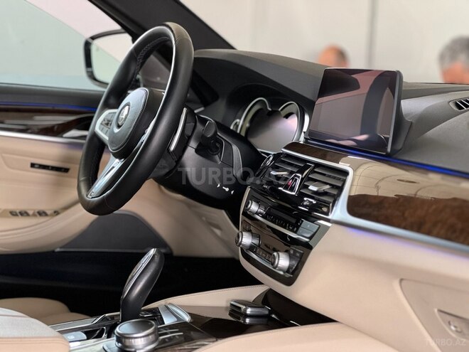 BMW 520 2018, 110,000 km - 2.0 l - Bakı