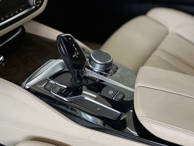 BMW 520 2018, 110,000 km - 2.0 l - Bakı