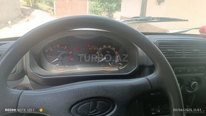 LADA (VAZ) Niva 2021, 48,781 km - 1.7 l - Astara