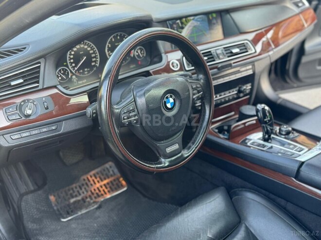 BMW 750 2010, 289,000 km - 4.4 l - Bakı