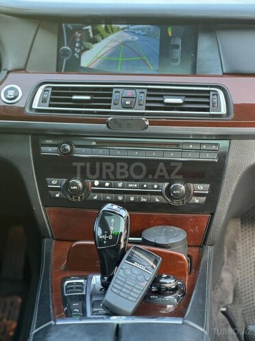 BMW 750 2010, 289,000 km - 4.4 l - Bakı