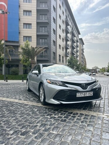 Toyota Camry-5