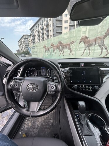 Toyota Camry-6