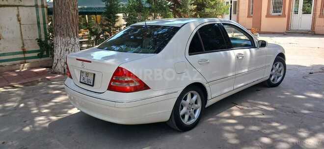 Mercedes C 240-17