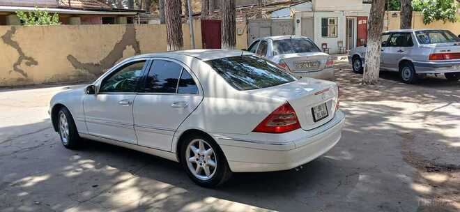 Mercedes C 240-13