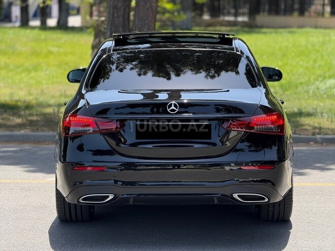 Mercedes E 300 de-6