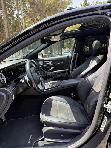 Mercedes E 300 de-9