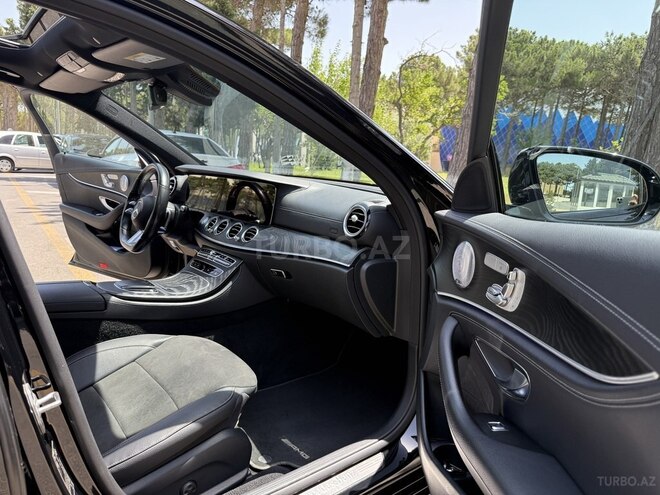Mercedes E 300 de-11