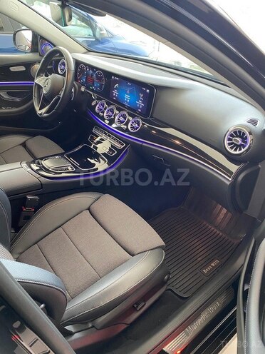 Mercedes E 300 de-34
