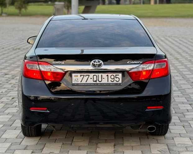 Toyota Camry-2