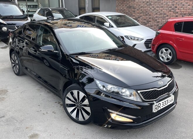 Kia K5-1