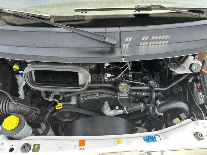 Ford Transit-14