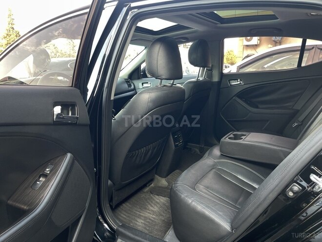 Kia K5-12