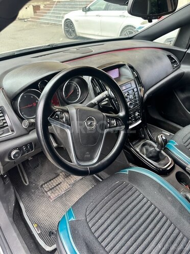 Opel Astra 2011, 265,000 km - 1.3 l - Gəncə