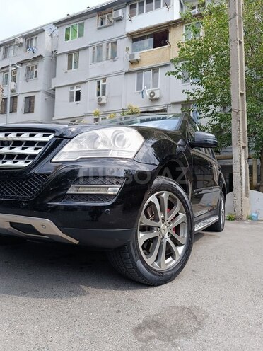 Mercedes ML 350 4MATIC 2011, 220,000 km - 3.5 l - Bakı