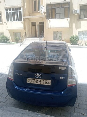Toyota Prius-4