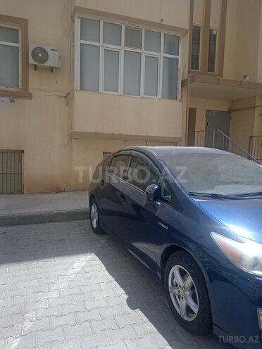 Toyota Prius-2
