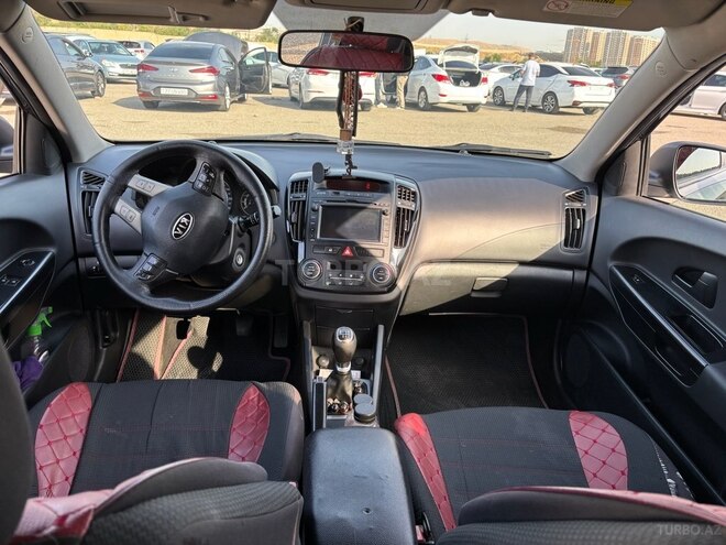 Kia Ceed 2011, 295,000 km - 1.6 l - Bakı