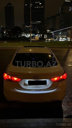 Hyundai Elantra 2013, 170,000 km - 1.8 l - Quba