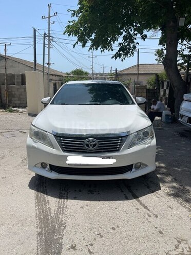 Toyota Camry-1