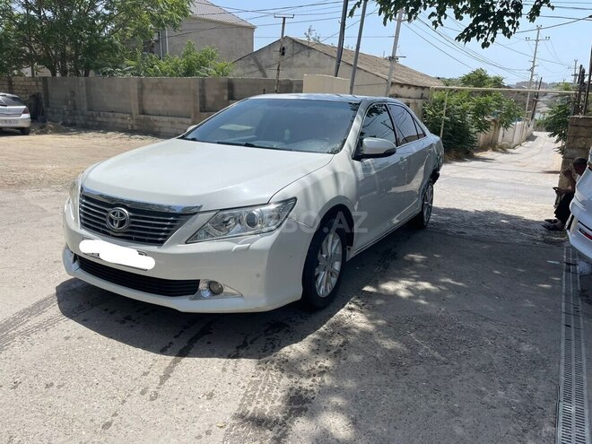 Toyota Camry-3
