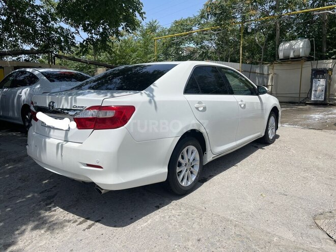 Toyota Camry-6