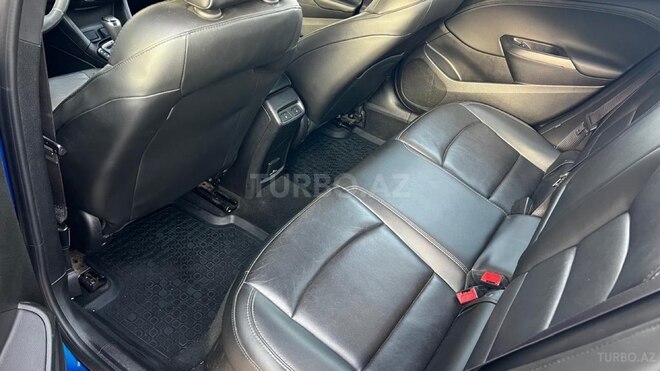 Chevrolet Cruze-12