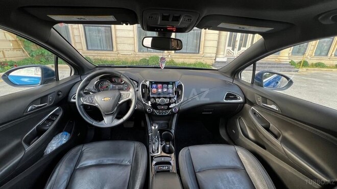 Chevrolet Cruze-13