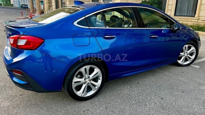 Chevrolet Cruze-15