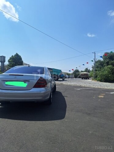 Mercedes E 270 2003, 450,000 km - 2.7 l - Bakı